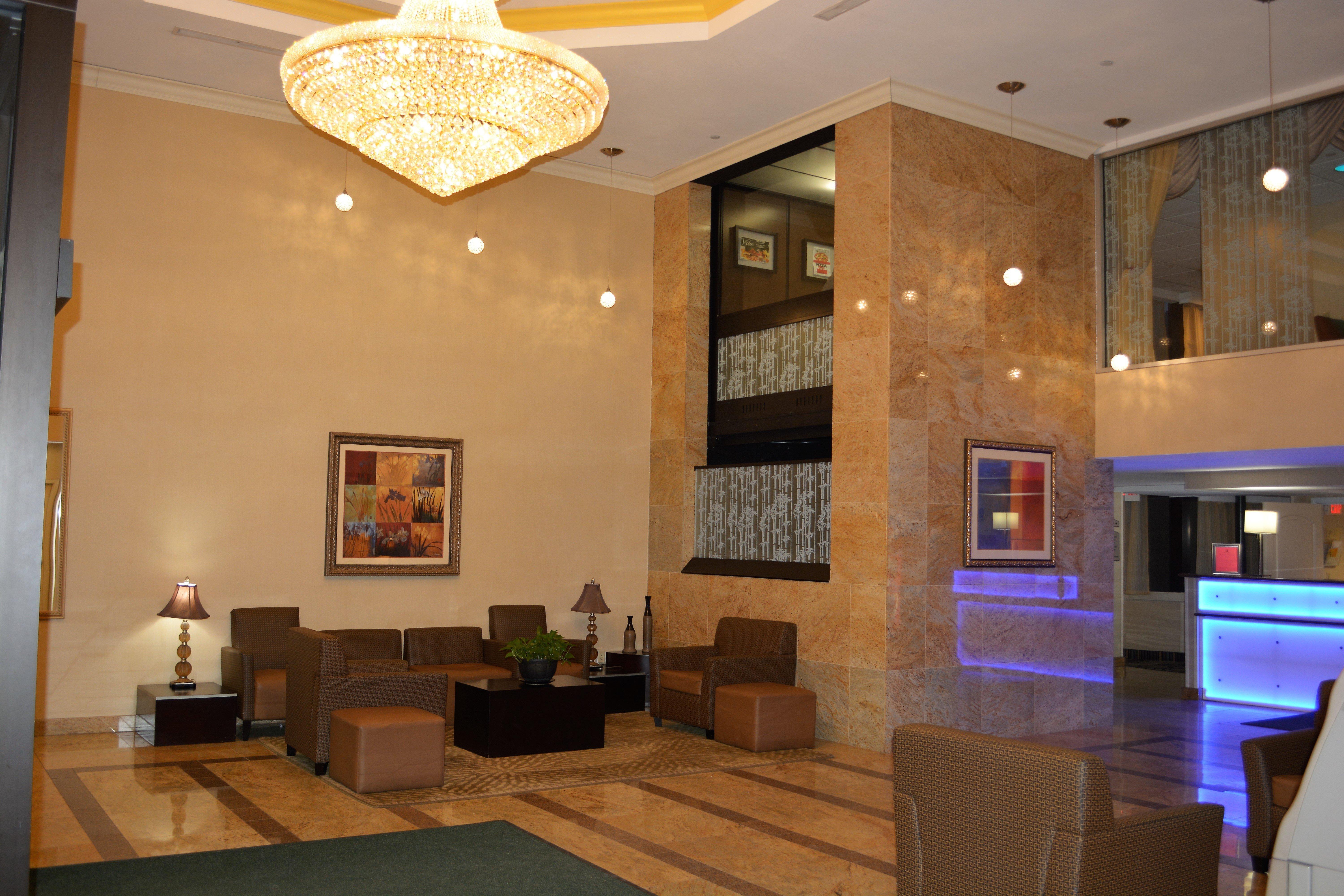 By Ihg Hazlet
